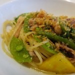 ピュールピュール - ◆するめいかのラグーソース　焼き野菜添え
生麺を好みませんので、乾麺を使用されているのが嬉しいですね。
するめいか自体にもお味がしっかり付いています。
オイルベースですが、濃厚な味わいで美味しい