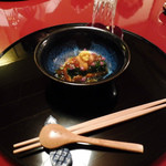 なかむら - 卵豆腐（ほうれん草、菱蟹、うに、菊）出汁のゼリー