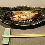 北新地 鮨 なか川 - 魚の干物の獅子唐焼きです。