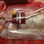ベッカライ ビオブロート - ◆シュトレン（1200円）・・前回購入して美味しかったので・・
            クリスマスシーズンには欠かせないですね。