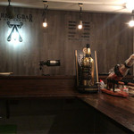 アードベッグ ハイボール バー - カジュアルでいて渋い感じ