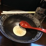 ひげ坊主 - H.27.6.27.昼 完食♪(黒豚飛魚らぁめん)