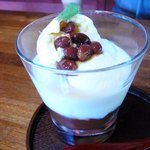 屋宜家 - 大豆丸ごと豆乳入りクリームぜんざい＠やぎや