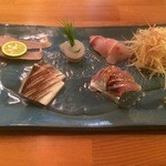 きく家 - 刺身盛り合わせ・あじ、かます（炙り）、さより、金目鯛、まはた