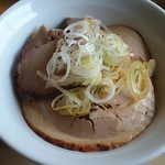 麺組 - チャーシュー丼♪