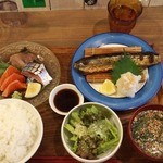 酒嚢飯袋 - 鱒、サス昆布〆、鯖刺身と糠漬けサンマ焼き♪