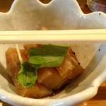 くつろぎ亭ひこべえ  - 付き出し、牛骨スープの煮こごり!?