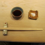 箸置き・醤油・塩