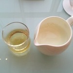 LOUNGE PLUS - 紅茶用のミルクとハチミツ