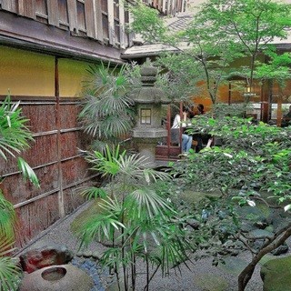 サロン・ド・テ オ・グルニエ・ドール_2