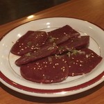 焼肉 JIRU - 塩レバー
            このレバー、今まで食べた中で一番良い食感でした‼︎
            感激‼︎