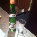 Tsuki Di Chuubou O Wanya - 純米吟醸 銀盤を注文しました。