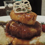 煮込みハンバーグ　アップ