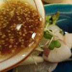 山玄茶 - サラダ仕立てのお造りに、粒マスタードのとさ酢ドレッシングをかけて