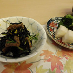山玄茶 - ひじき＋水菜、香の物