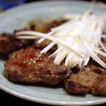 大衆料理　川治 - 鯨ステーキ