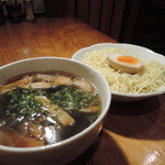 串まる つけ麺