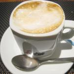 トラットリア ダイ パエサーニ - カフェラテ　￥500