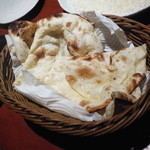 タンドールバル カマルプール - ナン￥３００