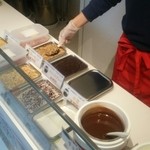 店員さんがオリジナルパルムを作ってくれます。