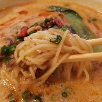 メゾン・ド・ユーロン - 担々麺(1200円)