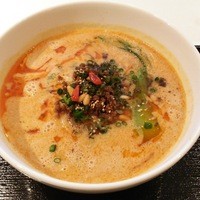 メゾン・ド・ユーロン - 担々麺(1200円)