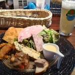 イルベッカフィーコ - アンティパストとベルギー白ビール★