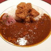 アピシウス - 【第10回 東京グランメゾン・チャリティカレー】牛スジカレー ゆかいな仲間達(1000円)