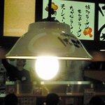 Genkotsu - 照明のシェードが丼鉢