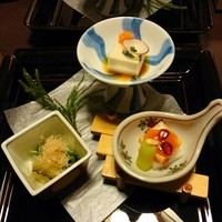 人形町今半 本店 - 見た目も美しや前菜。