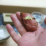 初音鮨 - 炙り大トロ寿司