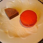 デルレイ カフェ＆ショコラティエ - 付け合わせのお菓子