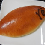 レコルト - ミルキークリームパン 140円