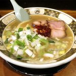 すごい煮干ラーメン凪 - すごい煮干ラーメン塩のドアップ