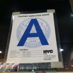 TACO BELL - レストランの衛生状態の格付は”A”です。