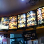 TACO BELL - 店内の様子(メニュー)です。(2015年10月)