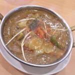 Indoajiadainingu - 日替わりインドカレー マトンひき肉と夏野菜（夜のセットメニュー「ホゾセット」）