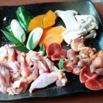 居心 - ★霧島赤どりミックス(もも身・砂ずり・心臓・レバー・焼野菜)