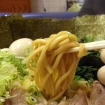 神山 - H.27.11.26.昼 麺リフト(神盛ラーメン)
