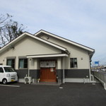 権田 - 福間の厚生年金スポーツセンターの前にある寿司割烹のお店です。
