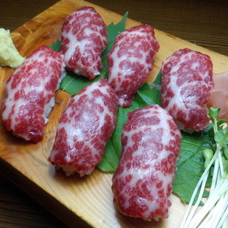 Excellent freshness! Enjoy horse meat delivered directly from Kumamoto!