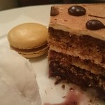 バルストロ タヒーノ - 