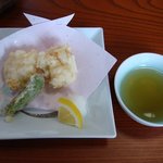 Sapporo Kani Honke - 本タラバかに一口天ぷら
