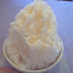 ケンゾーサン - 天然氷のかき氷　白桃シロップ