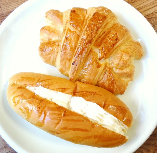 モンブランヤマモト - 我孫子道/パン | 食べログ