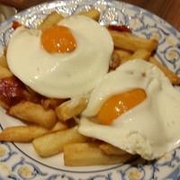 ミゲル フアニ 新宿タカシマヤ タイムズスクエア店 - チョリソーと半熟卵