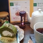 にじいろcafe - デザート  抹茶のロールケーキ