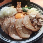 麺家 ぶらいとん - チャーシューあぶらめん大盛り、にんにく、玉ねぎトッピング増量