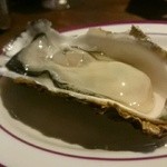 ワイン食堂イナセヤ マーレ - 生牡蠣