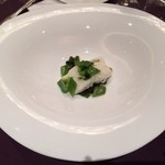 マンダリンオリエンタル 東京 - 瀬戸内産真鯛のスティームと若芽のブレゼ　貝と岩海苔のエキストラバージンオリーブオイル